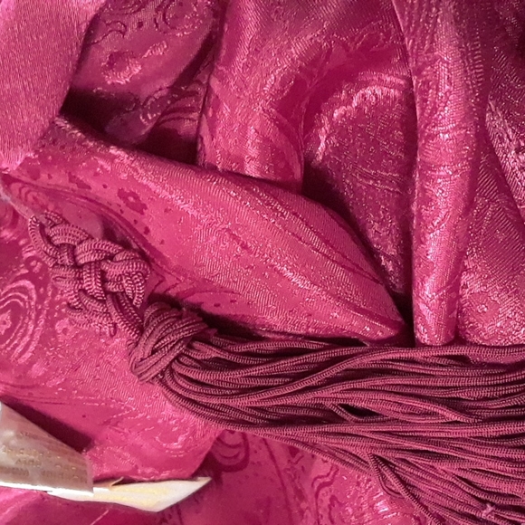 Vintage Victoria's Secret kimono robe - Picture 9 of 10